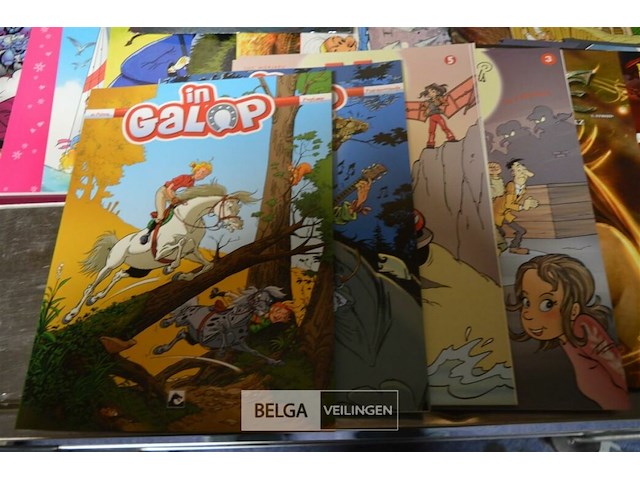 ±30 div stripverhalen - afbeelding 4 van  6