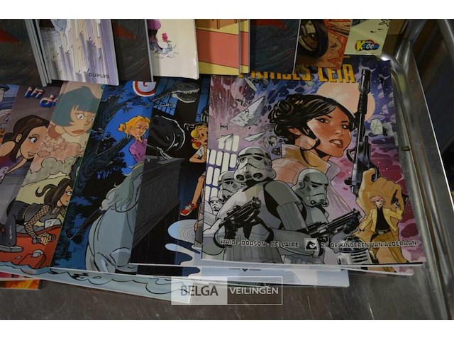 ±30 div stripverhalen - afbeelding 4 van  5