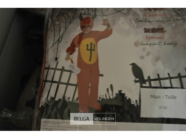 ±30 div verkleedpakken div maten - afbeelding 2 van  4