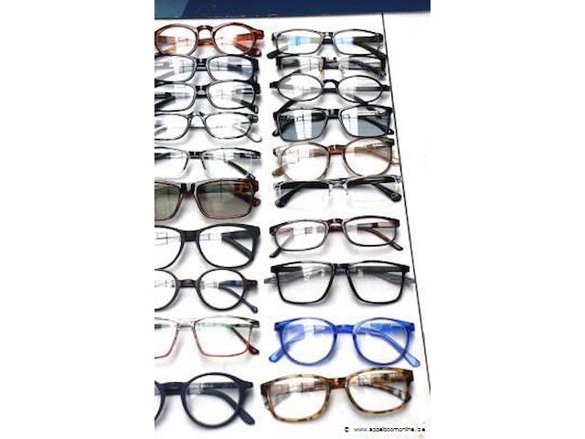30 diverse leesbrillen - afbeelding 4 van  4