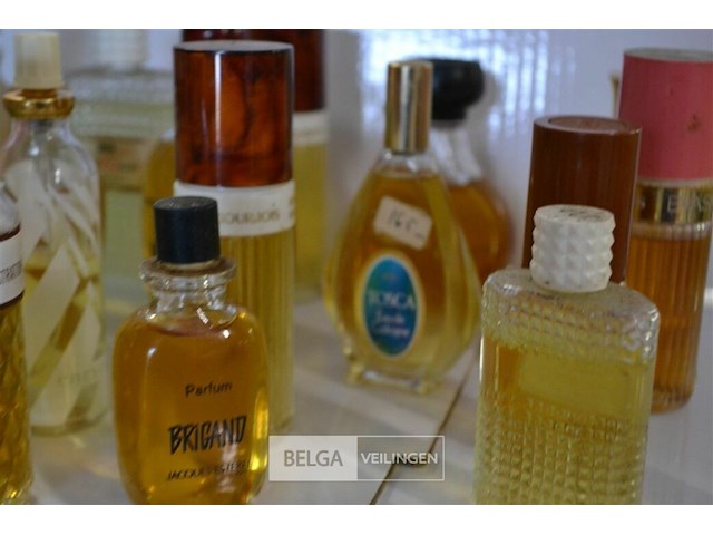 ±30 diverse vintage parfum - afbeelding 5 van  6