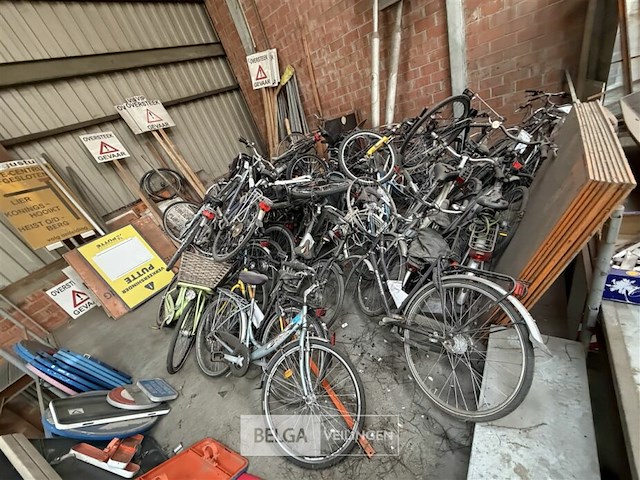 ± 30 fietsen - afbeelding 2 van  5