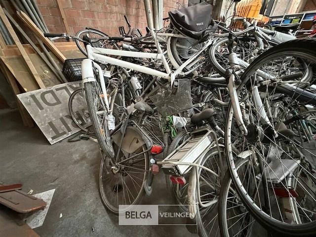 ± 30 fietsen - afbeelding 4 van  5