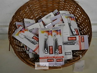 ±30 kleine nagelknippers - afbeelding 1 van  2