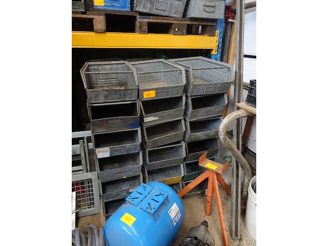 30 metalen bakken - afbeelding 1 van  3