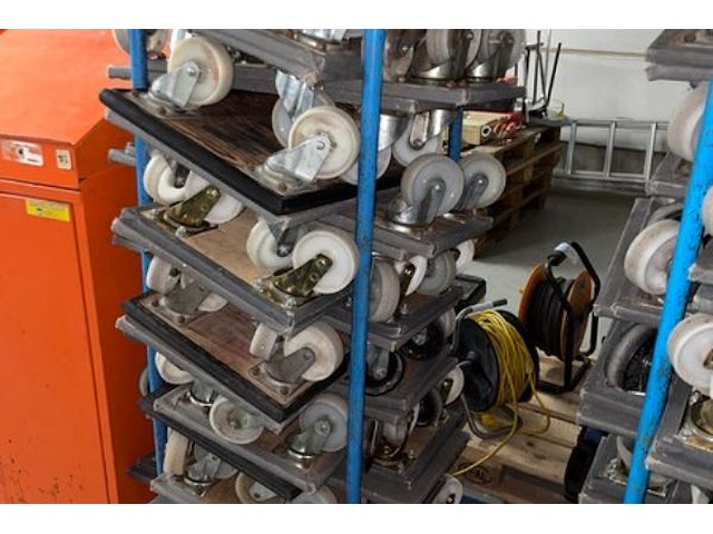 30 meubelhondjes en opbergframe op wielen - afbeelding 2 van  5