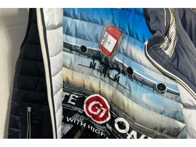 30 mouwloze vesten - afbeelding 5 van  11