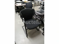 30 ongelijke stoelen - afbeelding 11 van  14