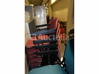 30 ongelijke stoelen - afbeelding 3 van  10