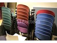 30 ongelijke stoelen - afbeelding 6 van  10