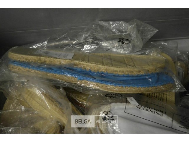 ±30 paar mora sloffen div. maten - afbeelding 5 van  5