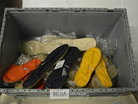 ±30 paar mora sloffen div. maten - afbeelding 1 van  2