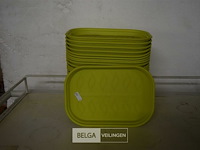 ±30 plastieken onderleggers - afbeelding 1 van  1