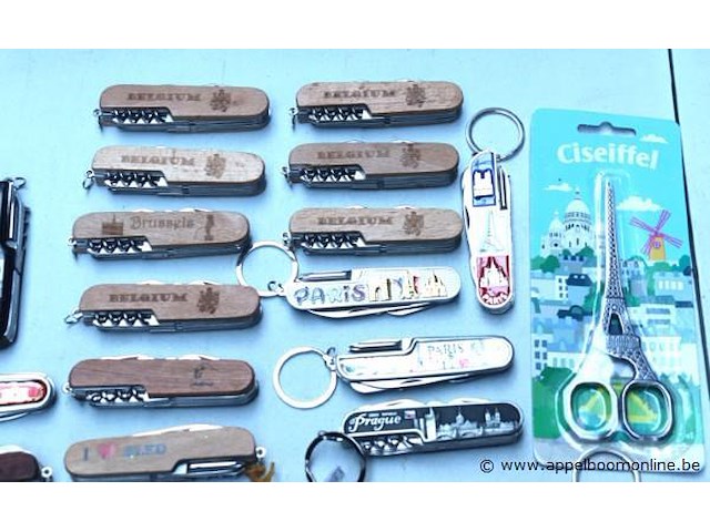 30 souvenierzakmessen - afbeelding 2 van  4