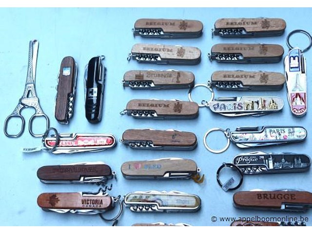 30 souvenierzakmessen - afbeelding 3 van  4