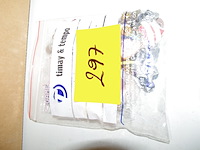 30 verschillende pin's - afbeelding 1 van  2