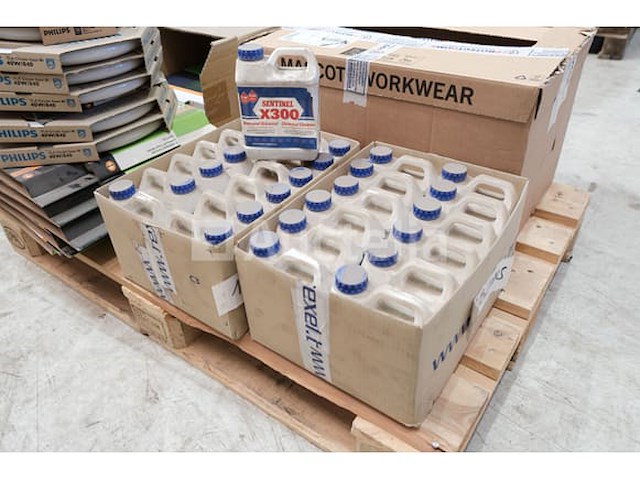 30 x 1 liter containers van sentinel x300 centrale verwarmingsreiniger - afbeelding 1 van  5