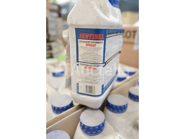 30 x 1 liter containers van sentinel x300 centrale verwarmingsreiniger - afbeelding 2 van  5