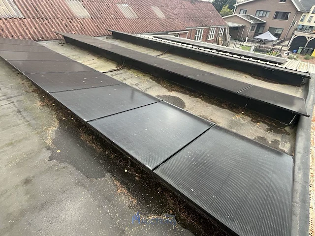 30 zonnepanelen jinko - 420 wp - afbeelding 1 van  16
