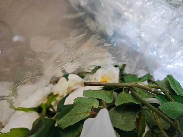 300+ artificiële bloemen en groen - afbeelding 3 van  21
