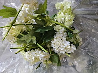 300+ artificiële bloemen en groen - afbeelding 4 van  21