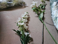 300+ artificiële bloemen en groen - afbeelding 12 van  21