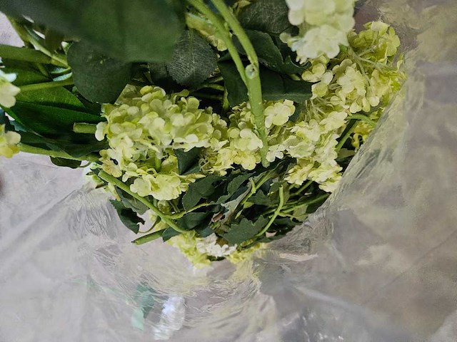 300+ artificiële bloemen en groen - afbeelding 16 van  21