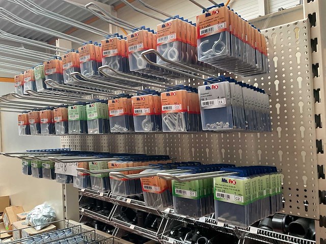 300 doosjes met schroef ogen en haken bitsen - afbeelding 10 van  10