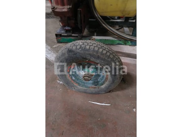 300 liter sproeier op hardi-trolley - afbeelding 7 van  8