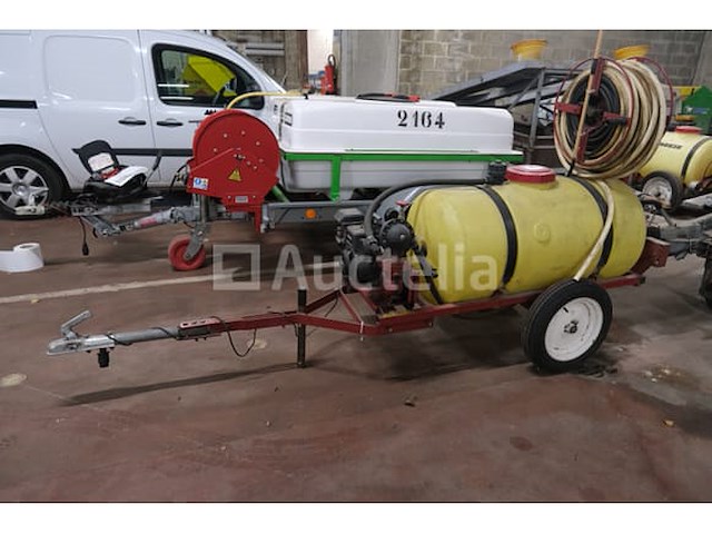 300-liter spuit op hardi-aanhanger - afbeelding 5 van  10