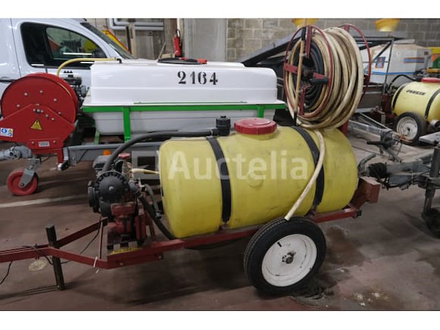 300-liter spuit op hardi-aanhanger - afbeelding 6 van  10