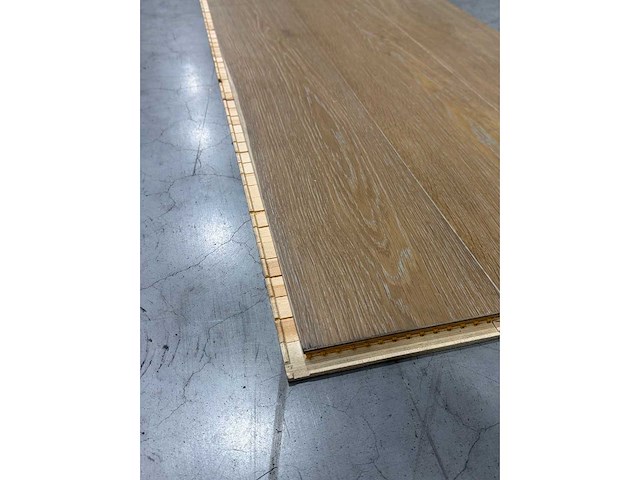 30,48 m2 meerlagen parketvloer - afbeelding 2 van  3