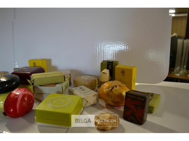 ±30st div soorten luxe zeep - afbeelding 3 van  6