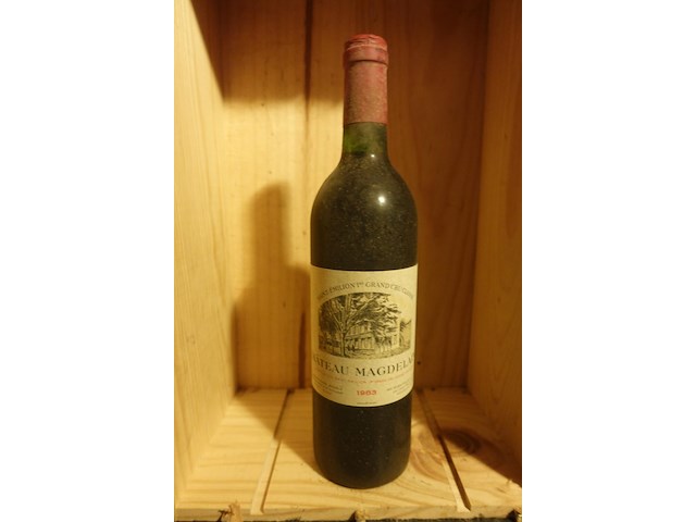 30x 75cl chateau la magdalaine 1983 - afbeelding 1 van  5