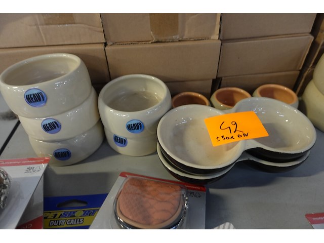 30x diverse drink/voederbakjes - afbeelding 5 van  5