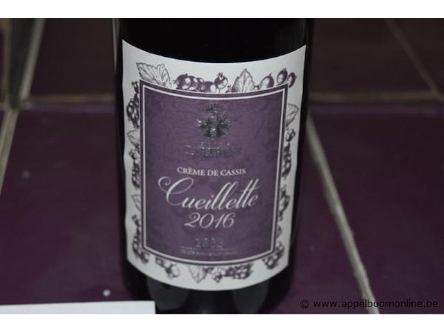 30x fles crème de cassis, casteran, cueillette, 2016 - afbeelding 2 van  3