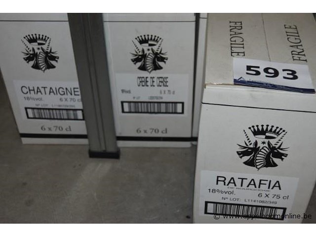 30x fles likeur, cartron, wo. chataigne (70cl), crème de cerise (70cl), ratafia (75cl) - afbeelding 2 van  2