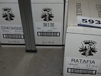30x fles likeur, cartron, wo. chataigne (70cl), crème de cerise (70cl), ratafia (75cl) - afbeelding 2 van  2