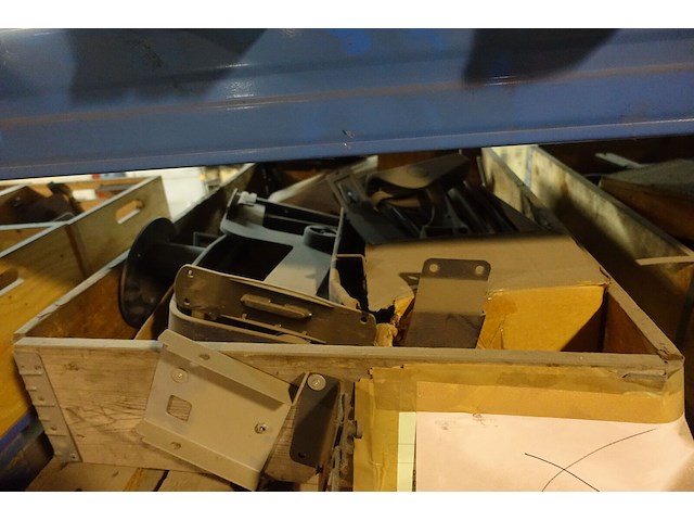 30x pallet metalen onderdelen - afbeelding 8 van  31