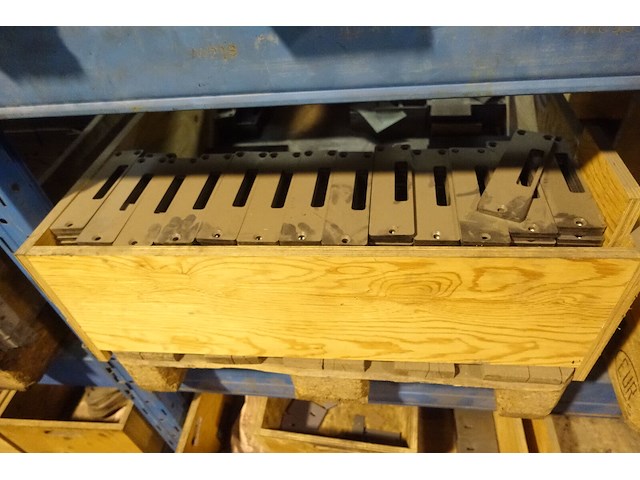 30x pallet metalen onderdelen - afbeelding 14 van  31