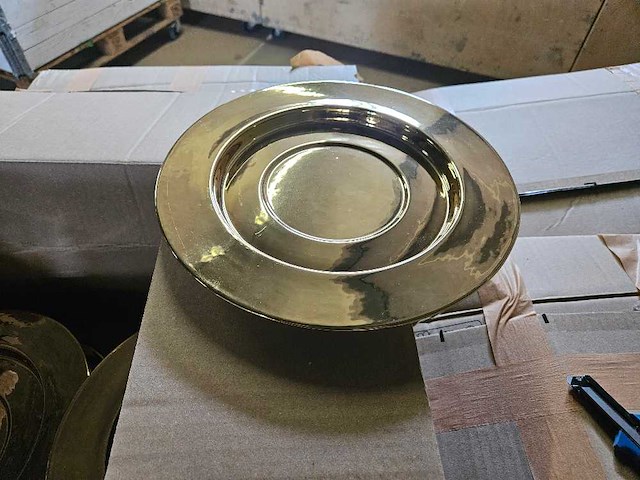 30x serax - san pellegrino - bord goud 30cm - afbeelding 1 van  3