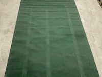 30x vloerkleed groen afm 133x195cm