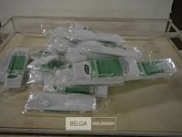 30x25st plastieken messen - afbeelding 1 van  3