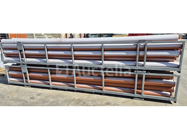 31 baksteenrode pvc-buizen met sleeves - afbeelding 2 van  2