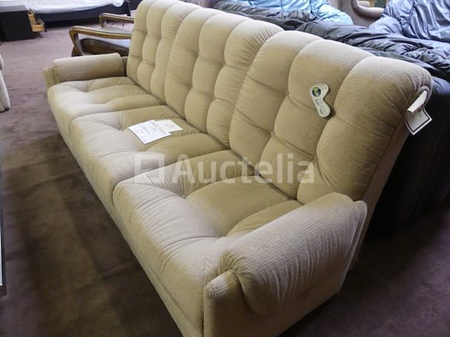 3+1 zitplaats bank met salontafel - afbeelding 4 van  8