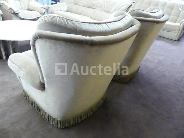 3+1+1 zitplaats bank met salontafel - afbeelding 1 van  7