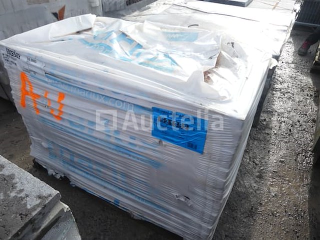 32 betonnen tegels 60x60x4,4 cm marlux confort medium grijs - afbeelding 1 van  4