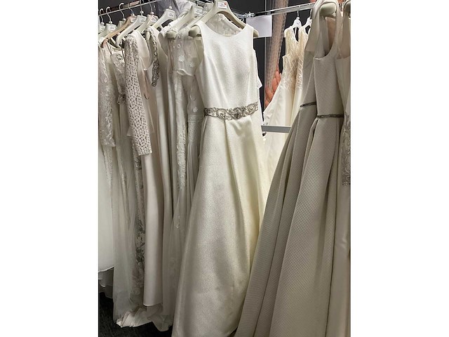 32 bruidsjurken cabotine (totaalprijs) - afbeelding 16 van  65