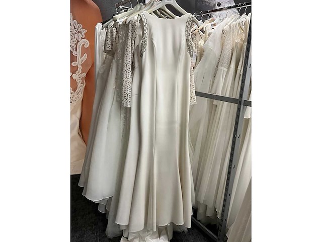 32 bruidsjurken cabotine (totaalprijs) - afbeelding 21 van  65