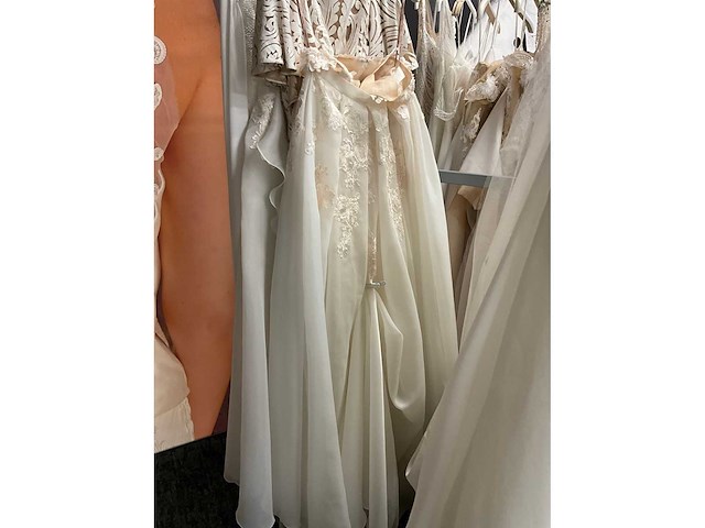 32 bruidsjurken cabotine (totaalprijs) - afbeelding 28 van  65